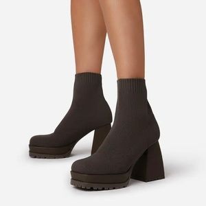 BRAND NEW Boots